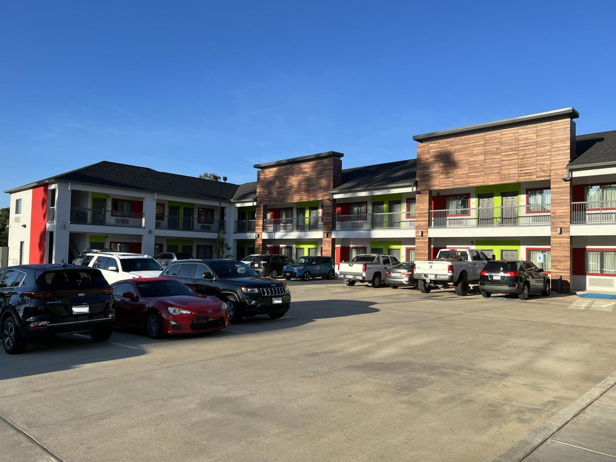 Americas Best Value Inn & Suites Kingwood Iah Airport Humble Εξωτερικό φωτογραφία